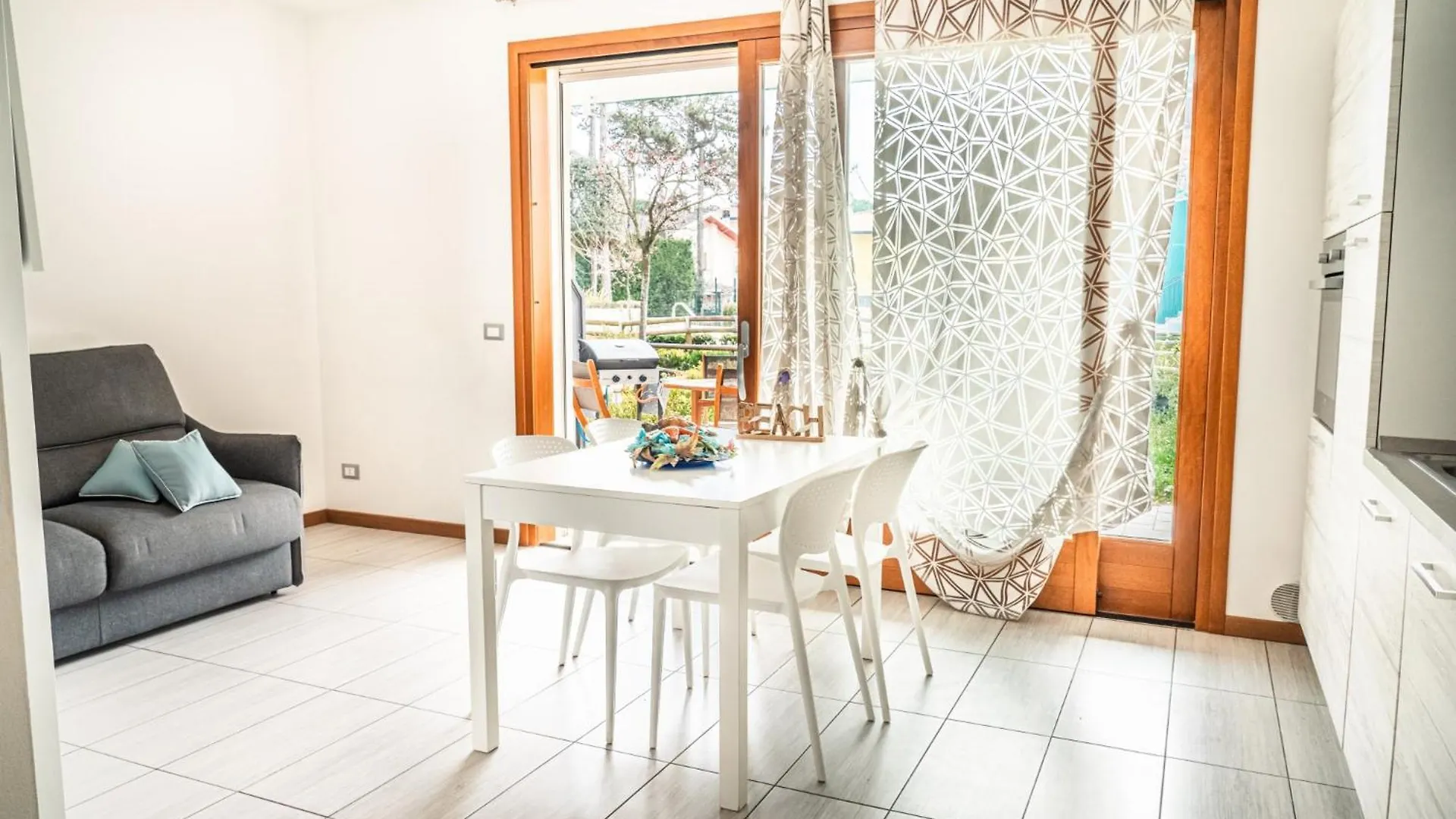 Villaggio Dune Μπιμπιόνε 0*,